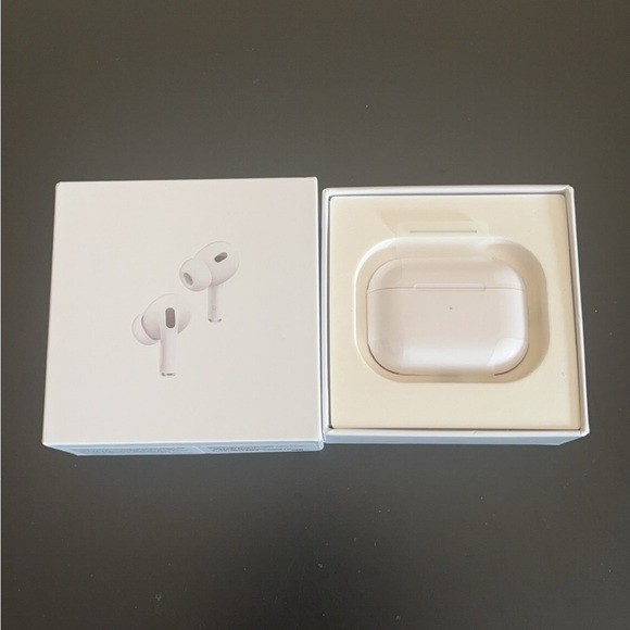 Apple AirPod pro 2nd generation brand new never used only opened to take picture - Picture 3 of 4